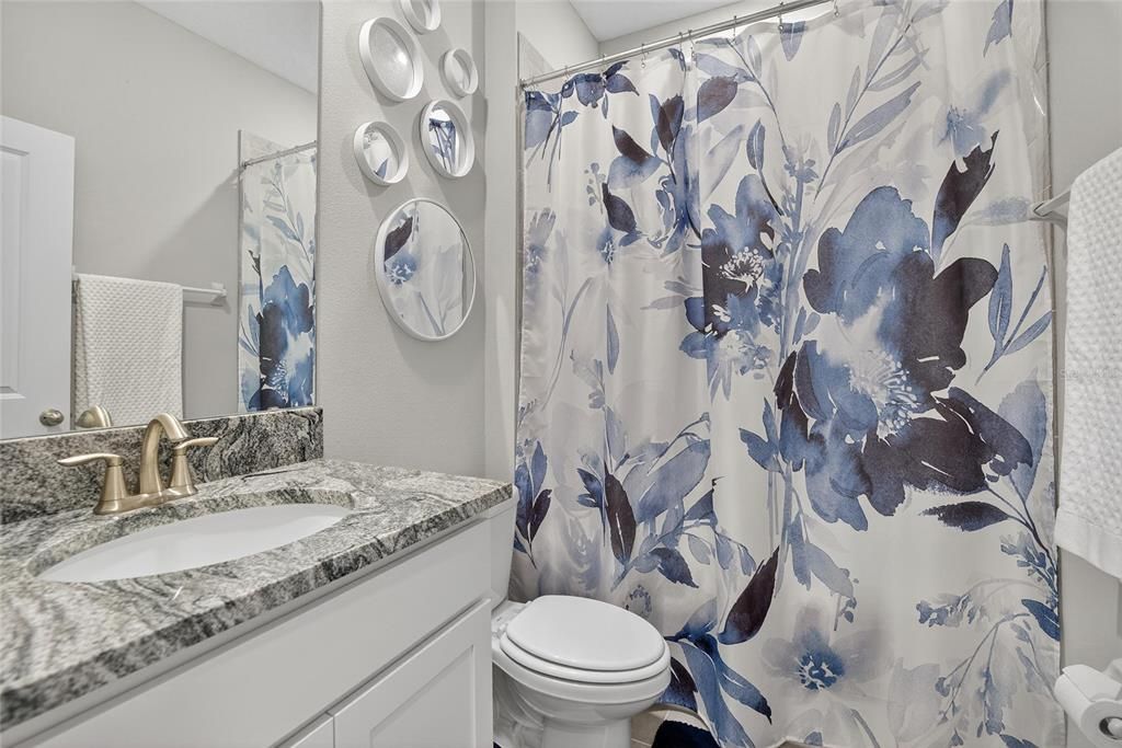 出租: $3,200 (4 贝兹, 2 浴室, 2035 平方英尺)