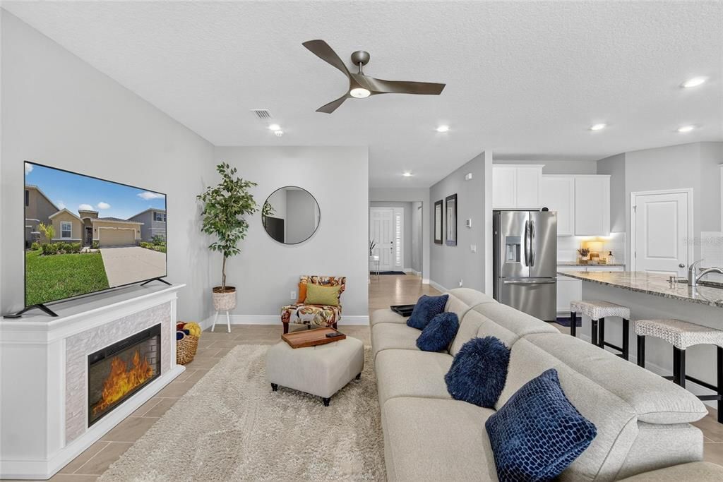 出租: $3,200 (4 贝兹, 2 浴室, 2035 平方英尺)