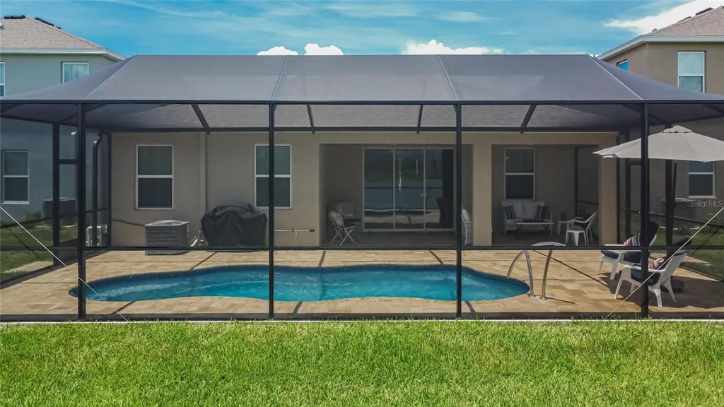 出租: $3,200 (4 贝兹, 2 浴室, 2035 平方英尺)