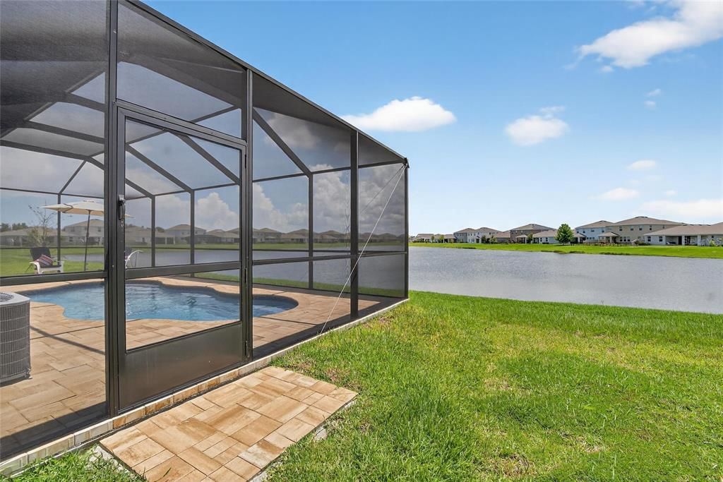 出租: $3,200 (4 贝兹, 2 浴室, 2035 平方英尺)