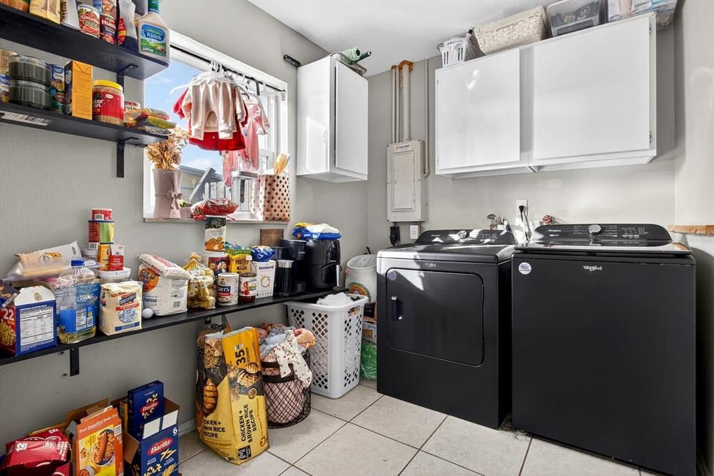 En Venta: $289,900 (3 camas, 2 baños, 1192 Pies cuadrados)