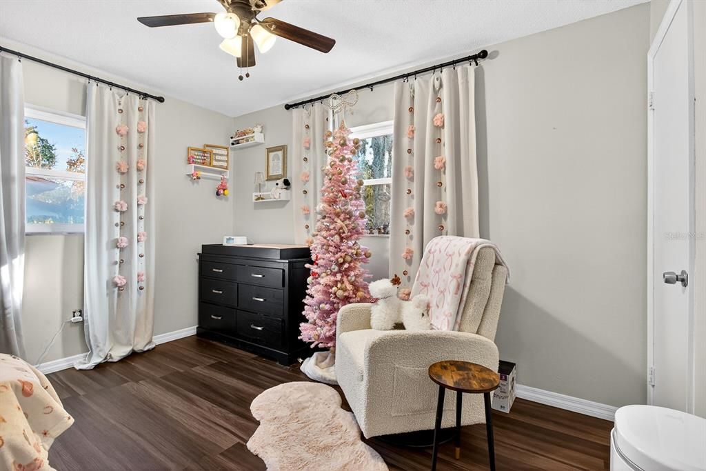 En Venta: $289,900 (3 camas, 2 baños, 1192 Pies cuadrados)