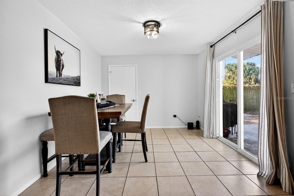 En Venta: $289,900 (3 camas, 2 baños, 1192 Pies cuadrados)