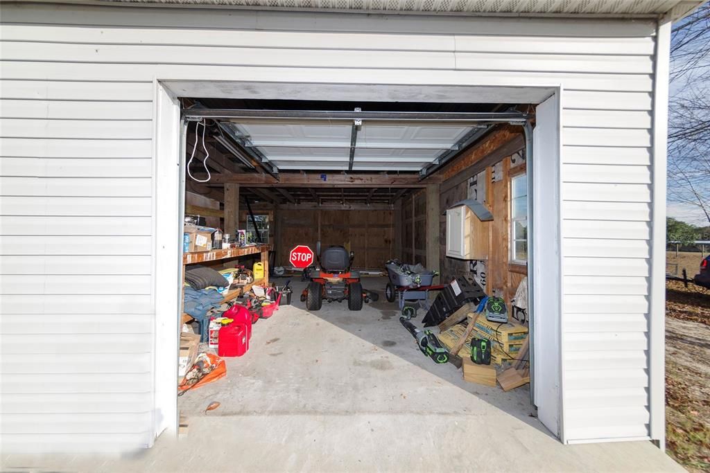 En Venta: $369,000 (4 camas, 2 baños, 2094 Pies cuadrados)