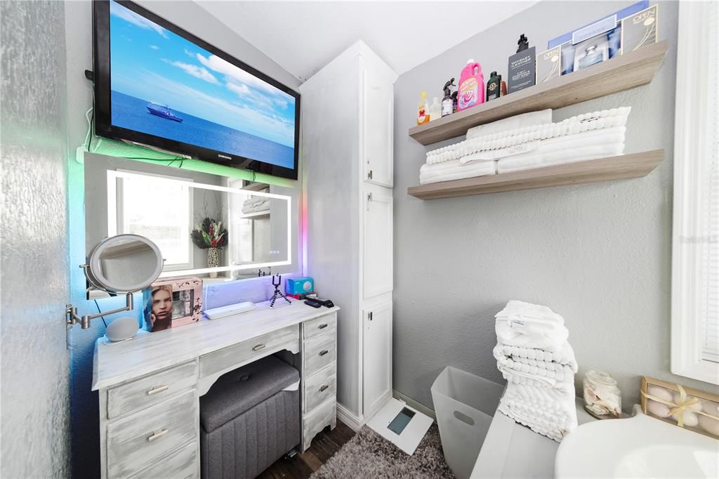 En Venta: $369,000 (4 camas, 2 baños, 2094 Pies cuadrados)