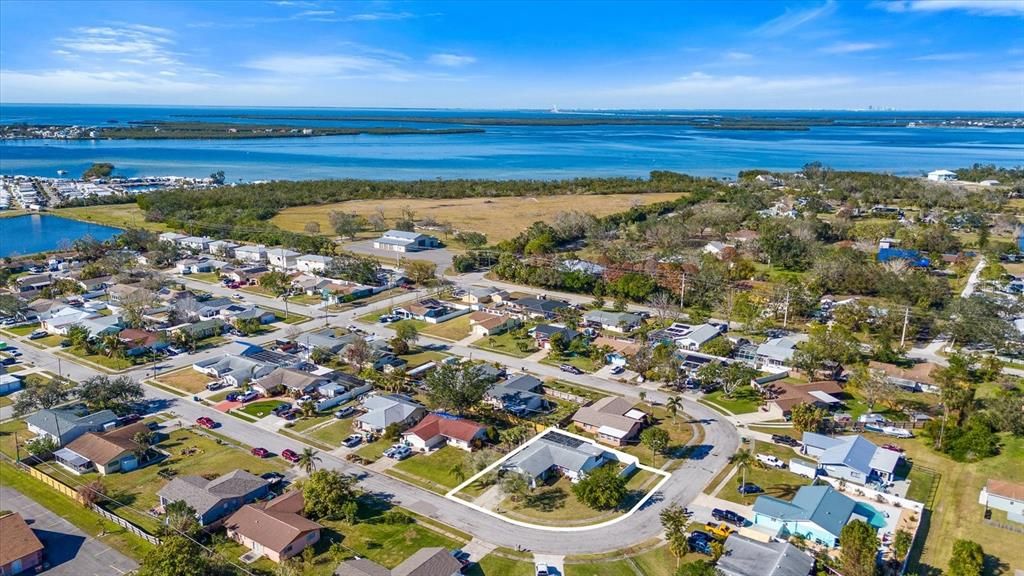 For Sale: $370,000 (2 beds, 2 baths, 1196 Square Feet)