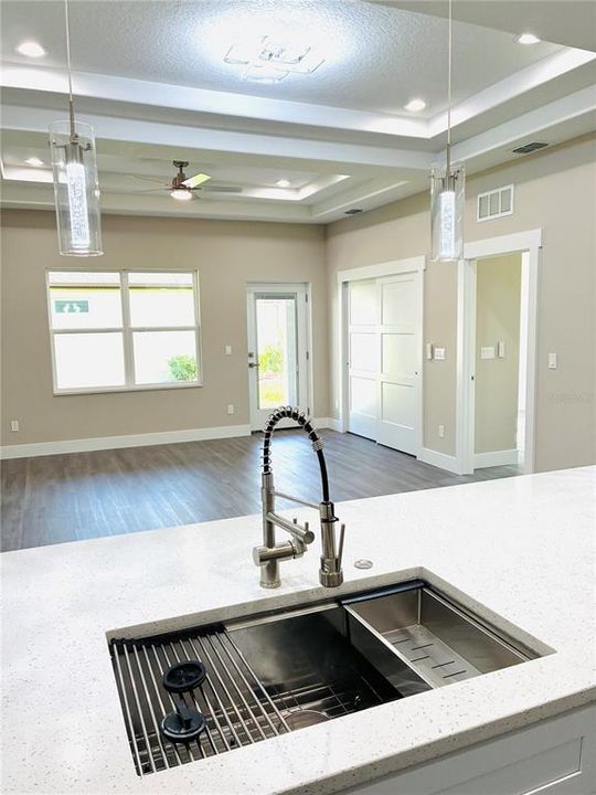 En Renta: $1,800 (3 camas, 2 baños, 1240 Pies cuadrados)