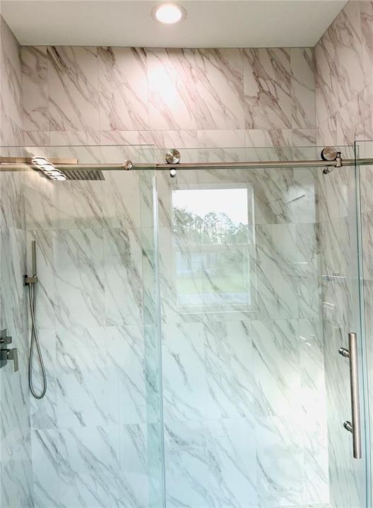 En Renta: $1,800 (3 camas, 2 baños, 1240 Pies cuadrados)