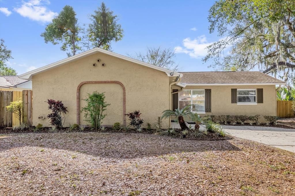 For Sale: $334,900 (3 beds, 2 baths, 1154 Square Feet)