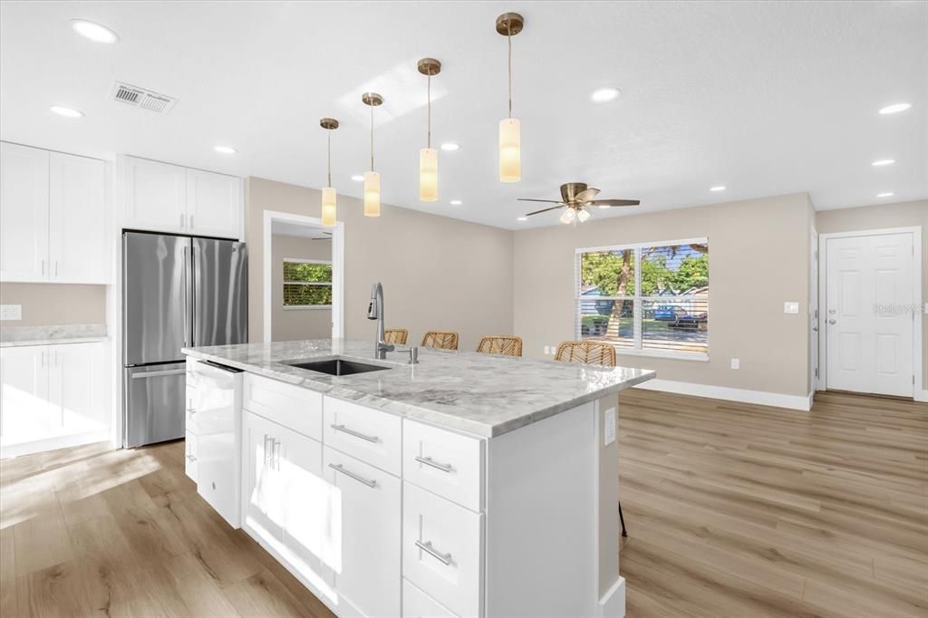 For Sale: $334,900 (3 beds, 2 baths, 1154 Square Feet)