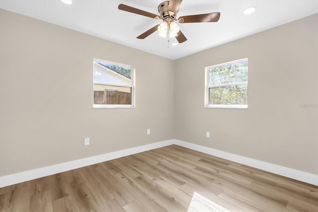 For Sale: $334,900 (3 beds, 2 baths, 1154 Square Feet)