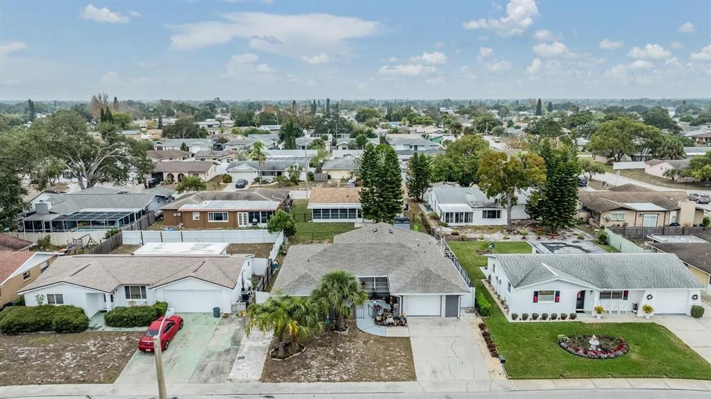 For Sale: $275,000 (2 beds, 2 baths, 1377 Square Feet)