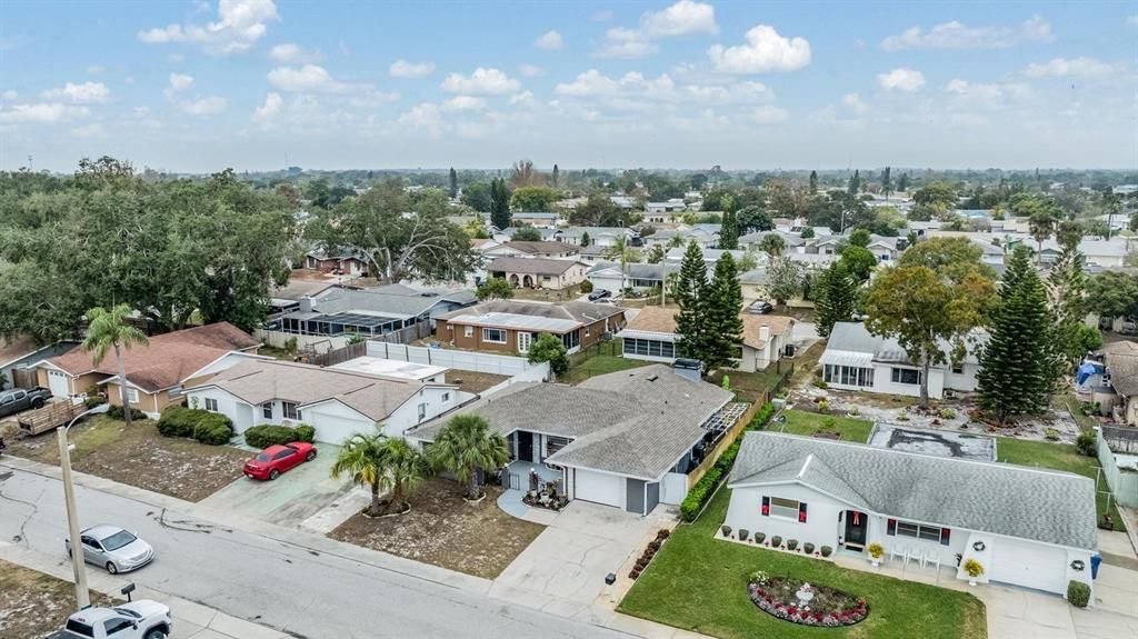 For Sale: $275,000 (2 beds, 2 baths, 1377 Square Feet)