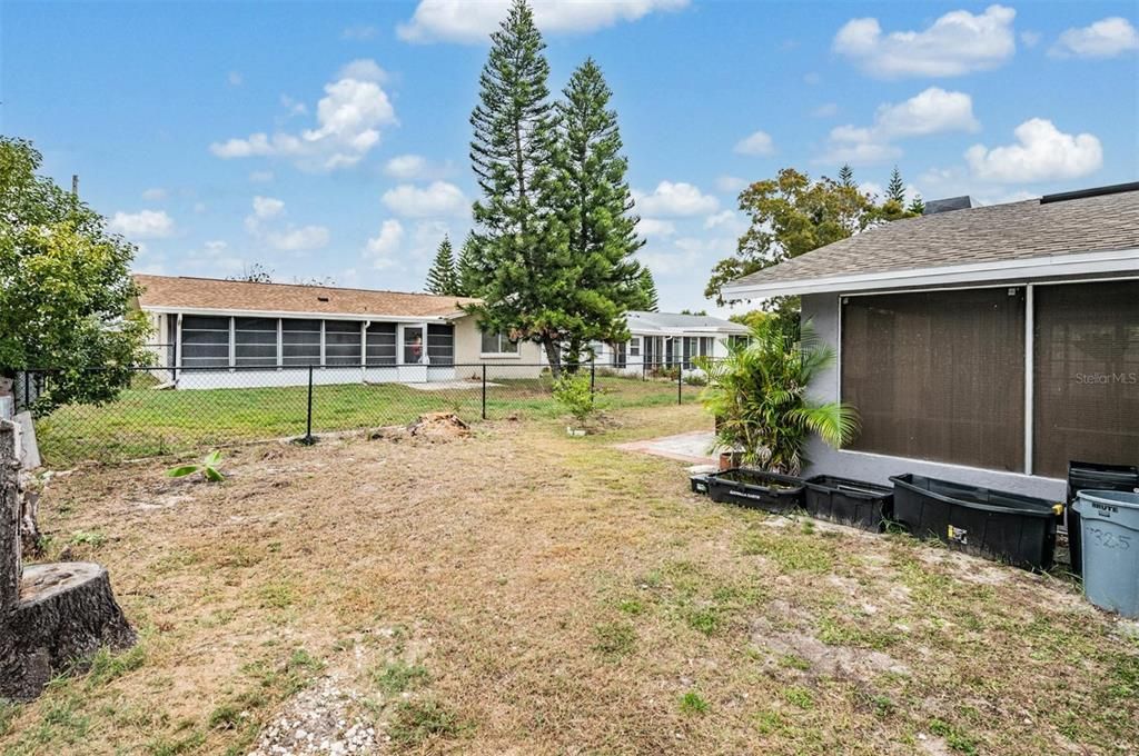 For Sale: $275,000 (2 beds, 2 baths, 1377 Square Feet)