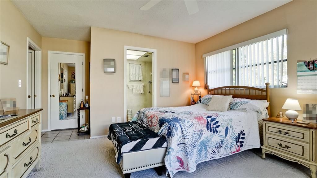 For Sale: $300,000 (2 beds, 2 baths, 1825 Square Feet)