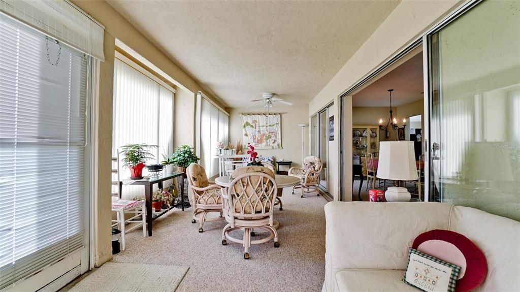 For Sale: $300,000 (2 beds, 2 baths, 1825 Square Feet)