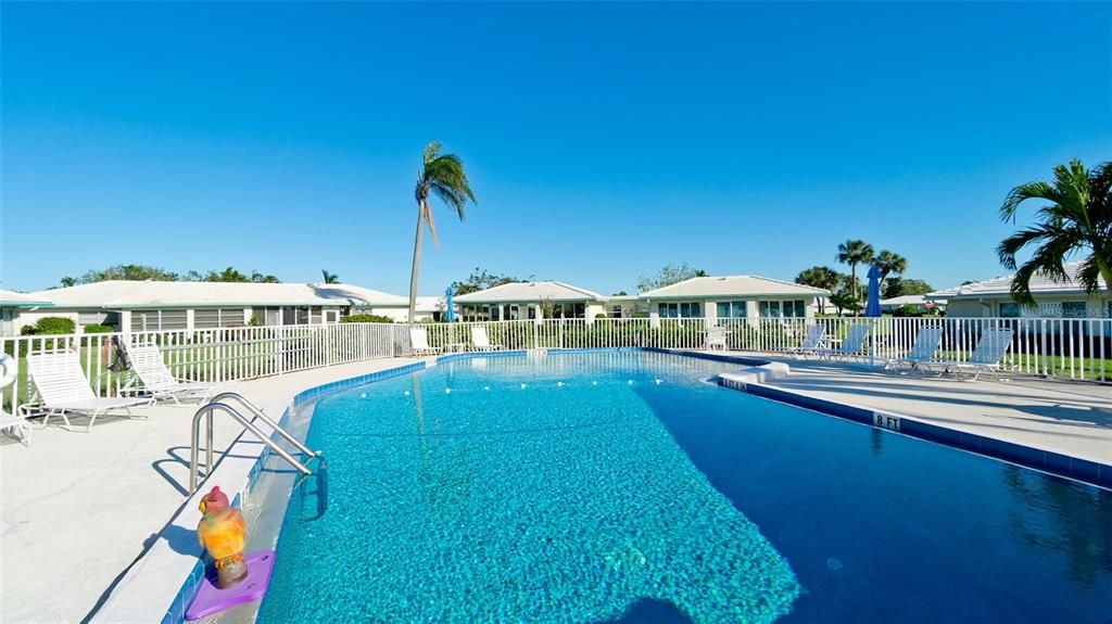 For Sale: $300,000 (2 beds, 2 baths, 1825 Square Feet)