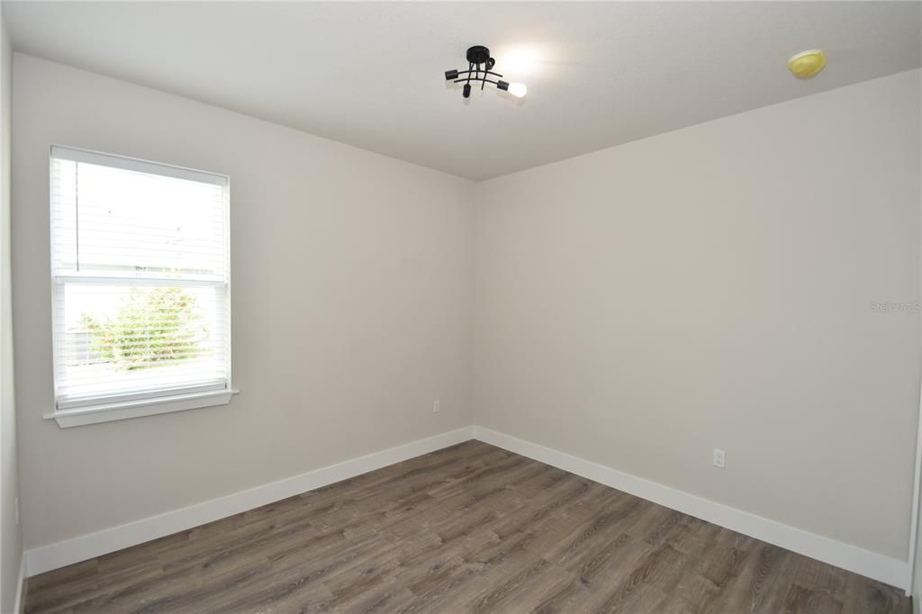 待售: $559,000 (6 贝兹, 0 浴室, 2742 平方英尺)