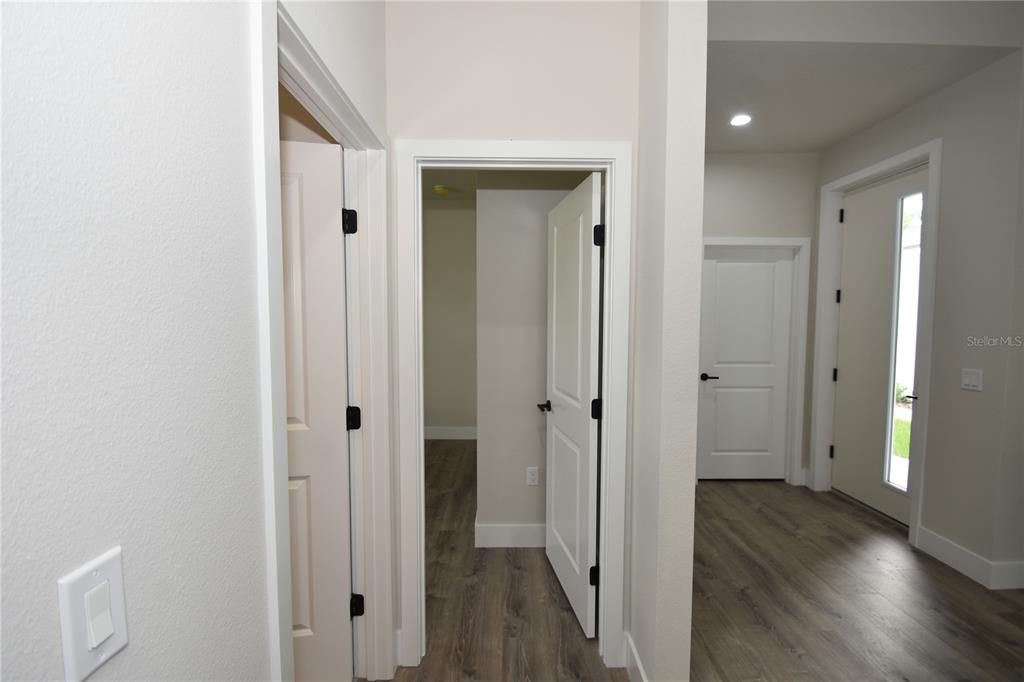 待售: $559,000 (6 贝兹, 0 浴室, 2742 平方英尺)