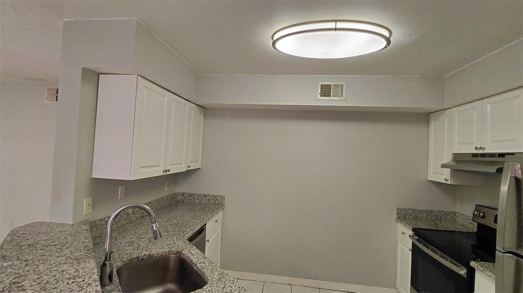 For Rent: $1,600 (2 beds, 2 baths, 1080 Square Feet)