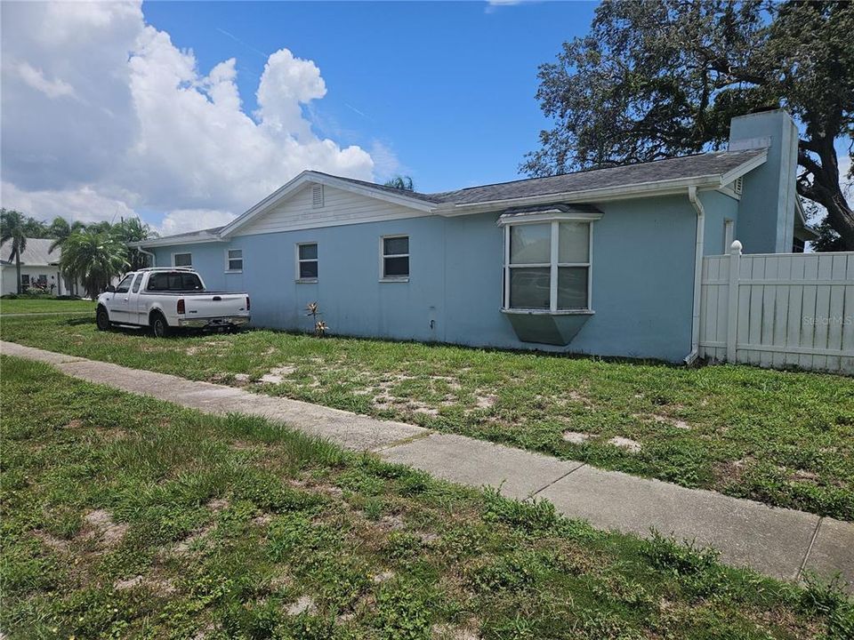 Recientemente alquilado: $2,425 (3 camas, 2 baños, 1576 Pies cuadrados)