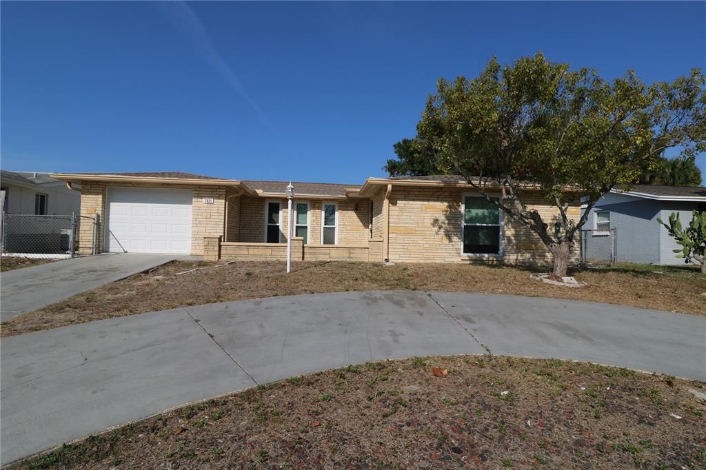 待售: $249,998 (3 贝兹, 2 浴室, 1394 平方英尺)