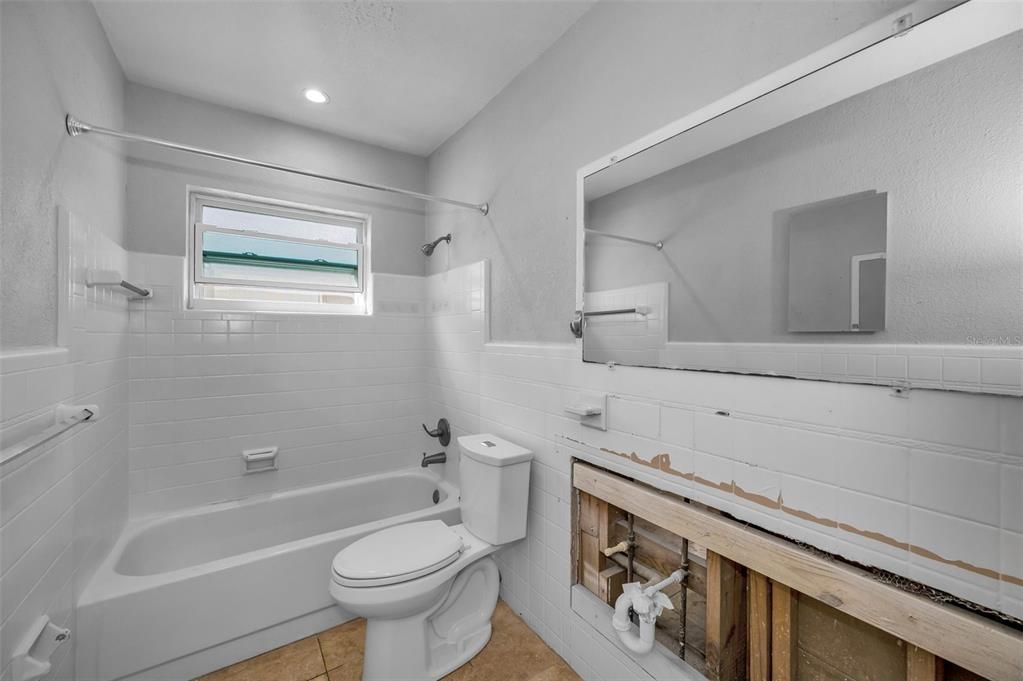 En Venta: $639,000 (3 camas, 2 baños, 1626 Pies cuadrados)