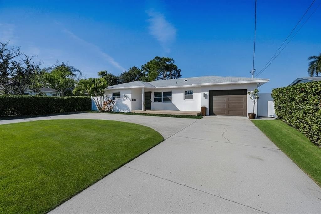 En Venta: $639,000 (3 camas, 2 baños, 1626 Pies cuadrados)