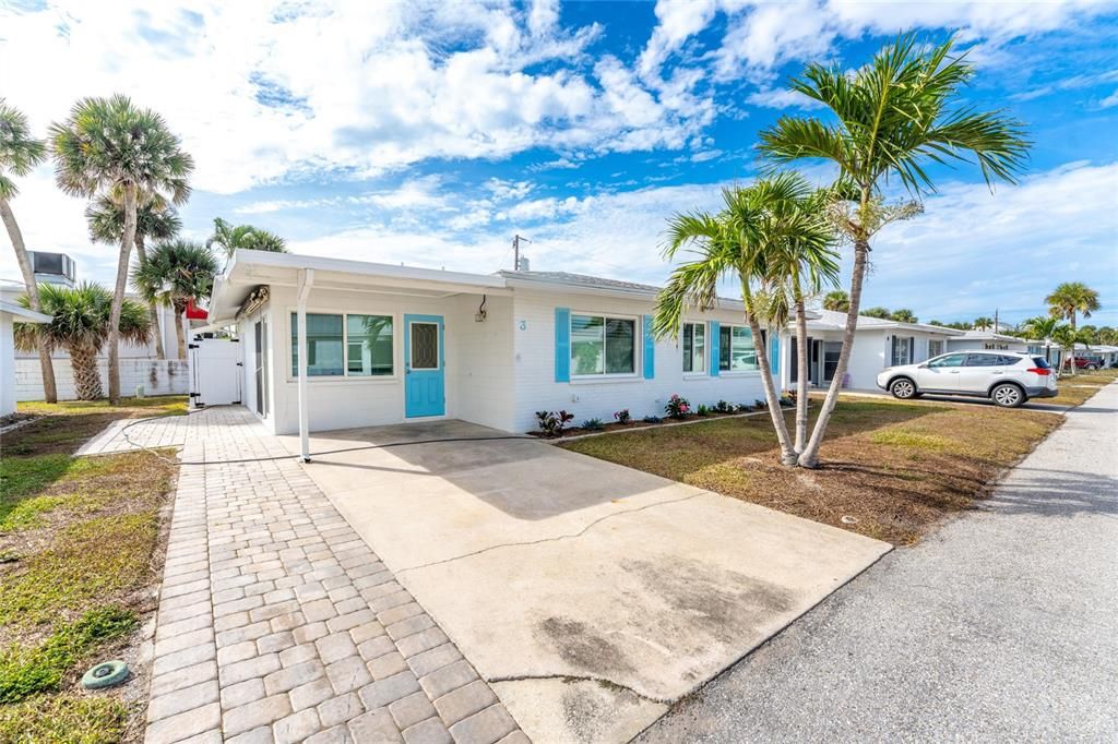 На продажу: $359,900 (2 спален, 2 ванн, 1275 Квадратных фут)