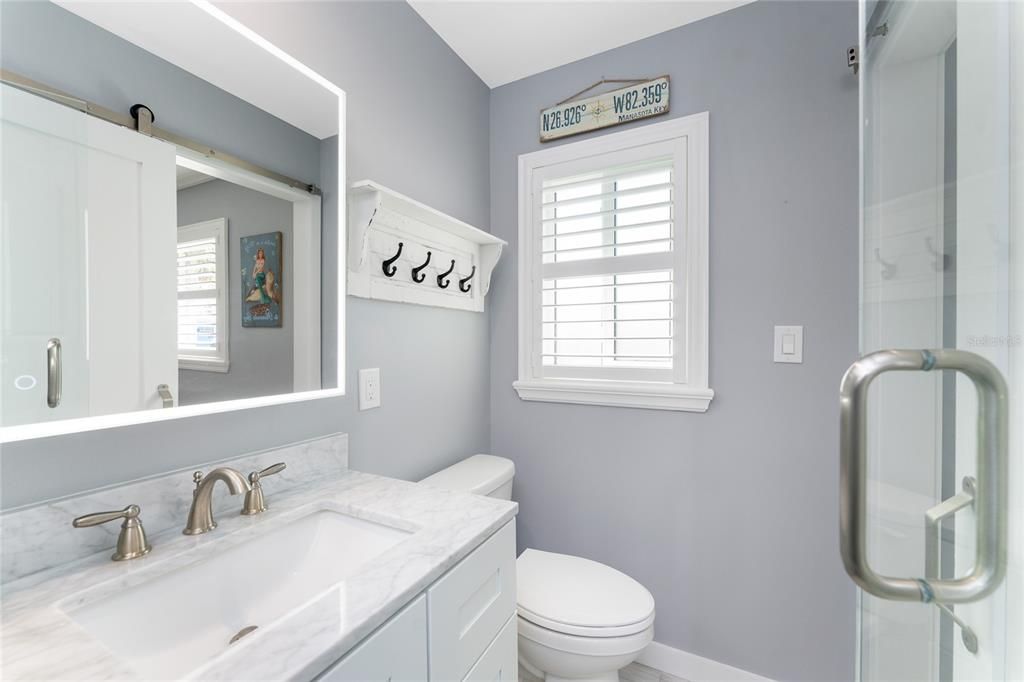 На продажу: $359,900 (2 спален, 2 ванн, 1275 Квадратных фут)