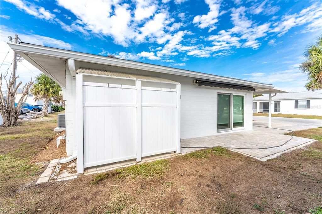 На продажу: $359,900 (2 спален, 2 ванн, 1275 Квадратных фут)