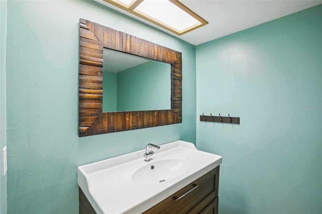 На продажу: $175,000 (1 спален, 1 ванн, 750 Квадратных фут)