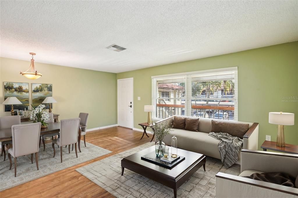 На продажу: $175,000 (1 спален, 1 ванн, 750 Квадратных фут)