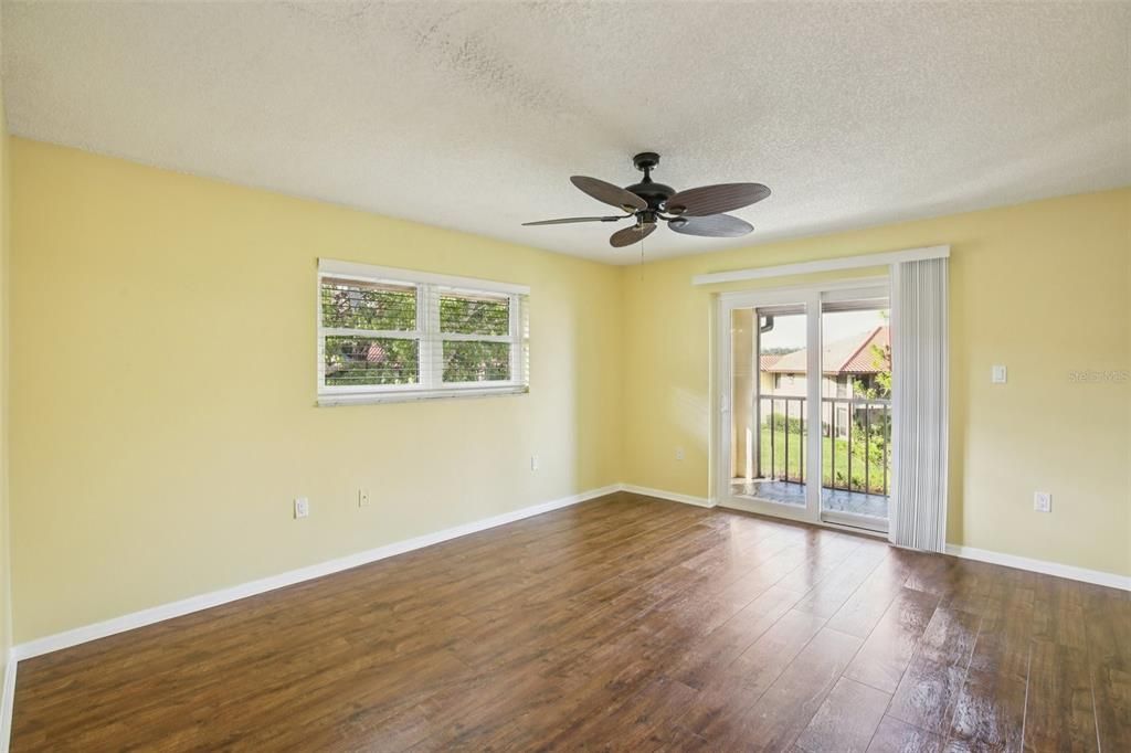 На продажу: $175,000 (1 спален, 1 ванн, 750 Квадратных фут)