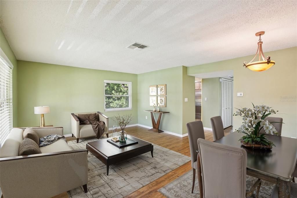 На продажу: $175,000 (1 спален, 1 ванн, 750 Квадратных фут)