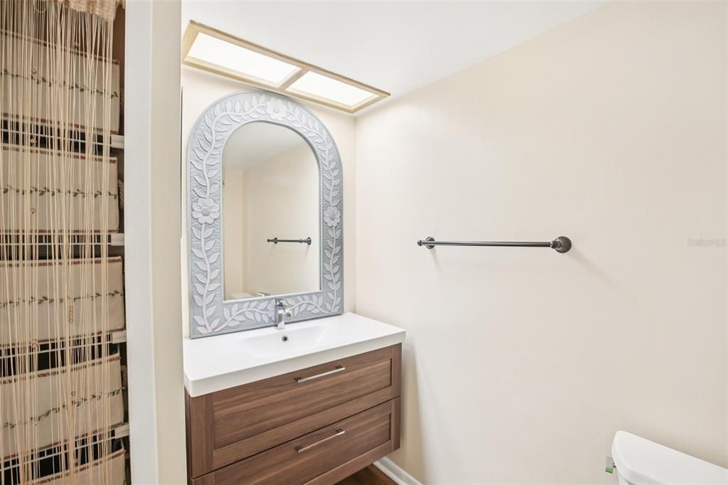 На продажу: $175,000 (1 спален, 1 ванн, 750 Квадратных фут)