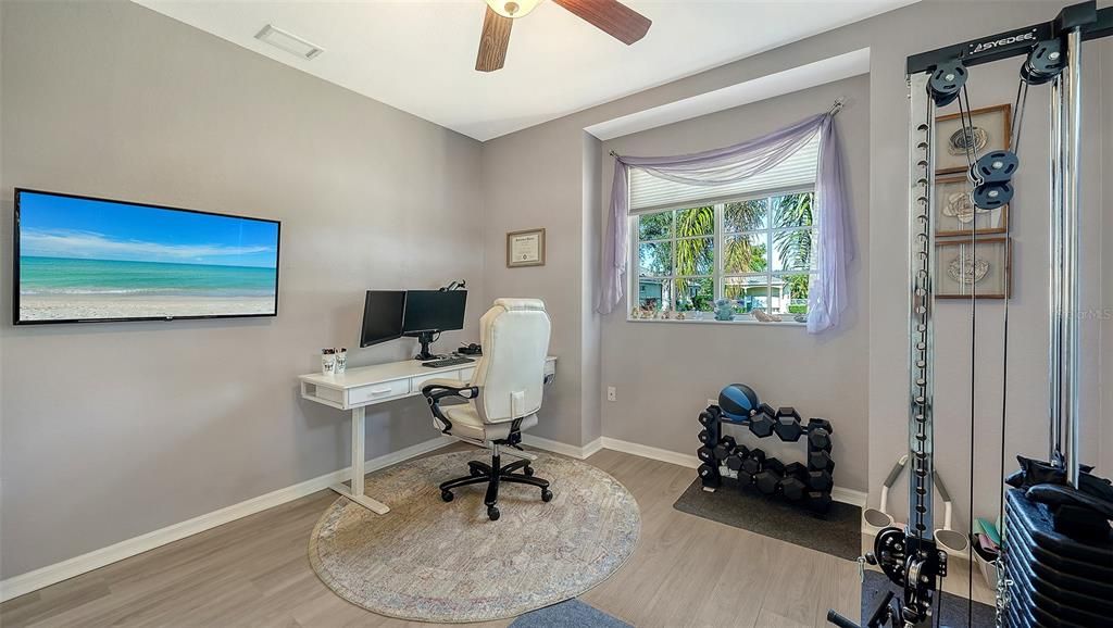 For Sale: $299,000 (2 beds, 2 baths, 1243 Square Feet)