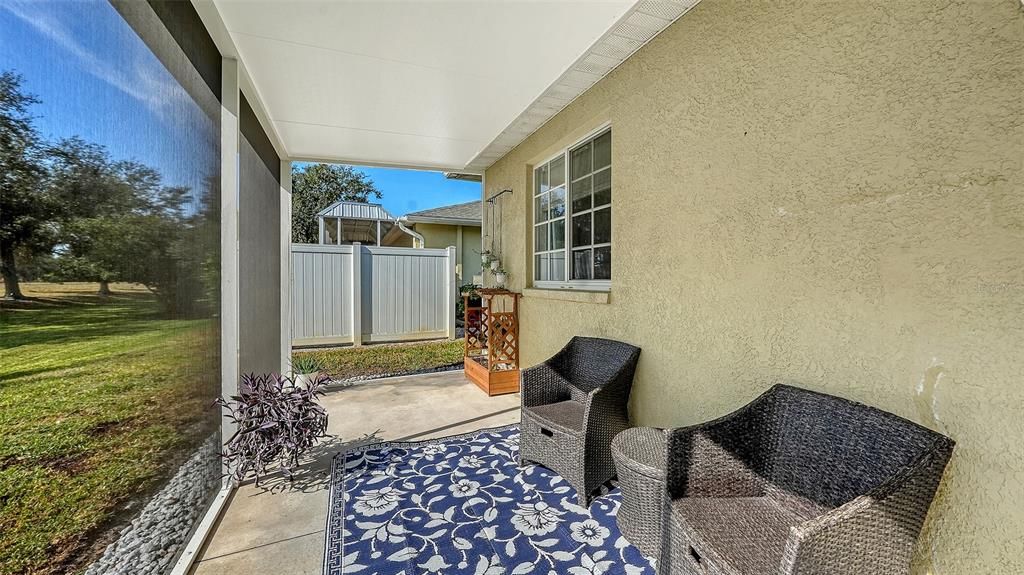 For Sale: $299,000 (2 beds, 2 baths, 1243 Square Feet)