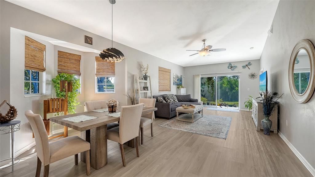 For Sale: $299,000 (2 beds, 2 baths, 1243 Square Feet)