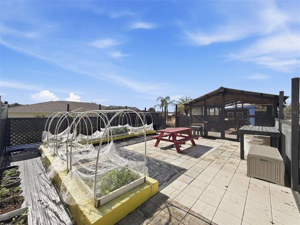 For Sale: $950,000 (4 beds, 4 baths, 2866 Square Feet)