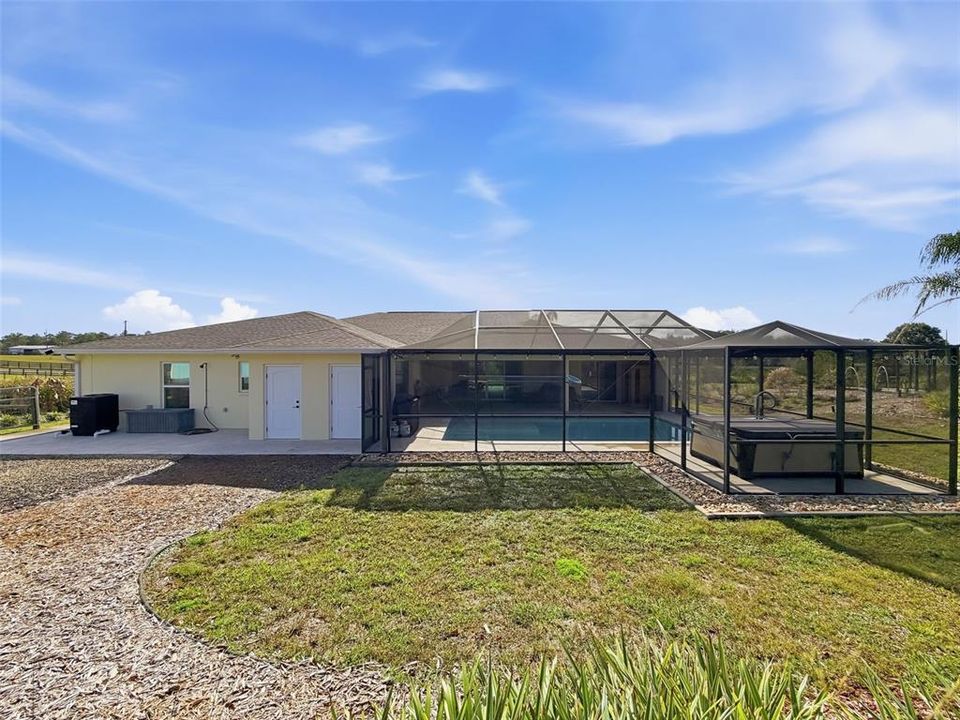 For Sale: $950,000 (4 beds, 4 baths, 2866 Square Feet)