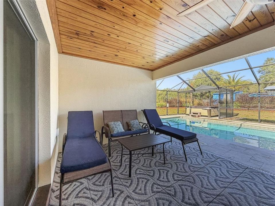 For Sale: $950,000 (4 beds, 4 baths, 2866 Square Feet)