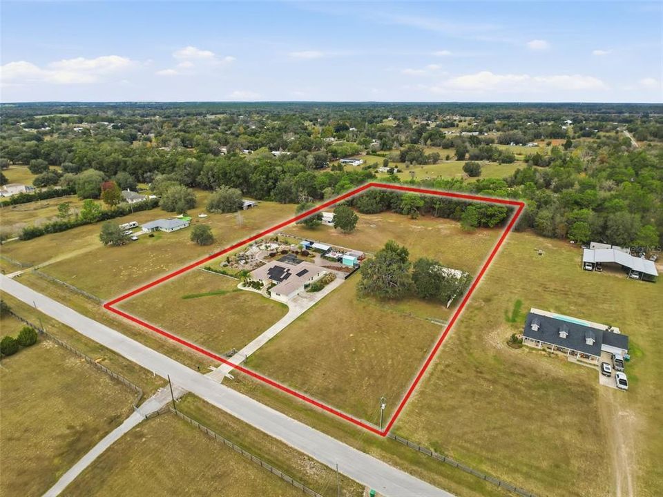 For Sale: $950,000 (4 beds, 4 baths, 2866 Square Feet)