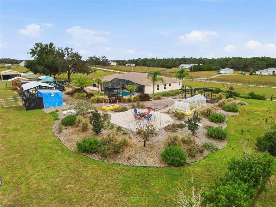 For Sale: $950,000 (4 beds, 4 baths, 2866 Square Feet)