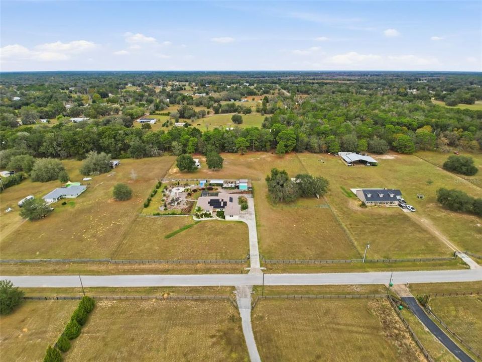 For Sale: $950,000 (4 beds, 4 baths, 2866 Square Feet)