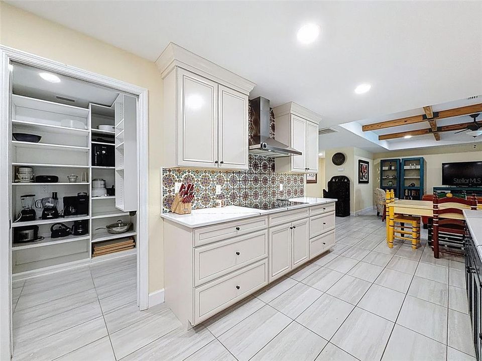 For Sale: $950,000 (4 beds, 4 baths, 2866 Square Feet)