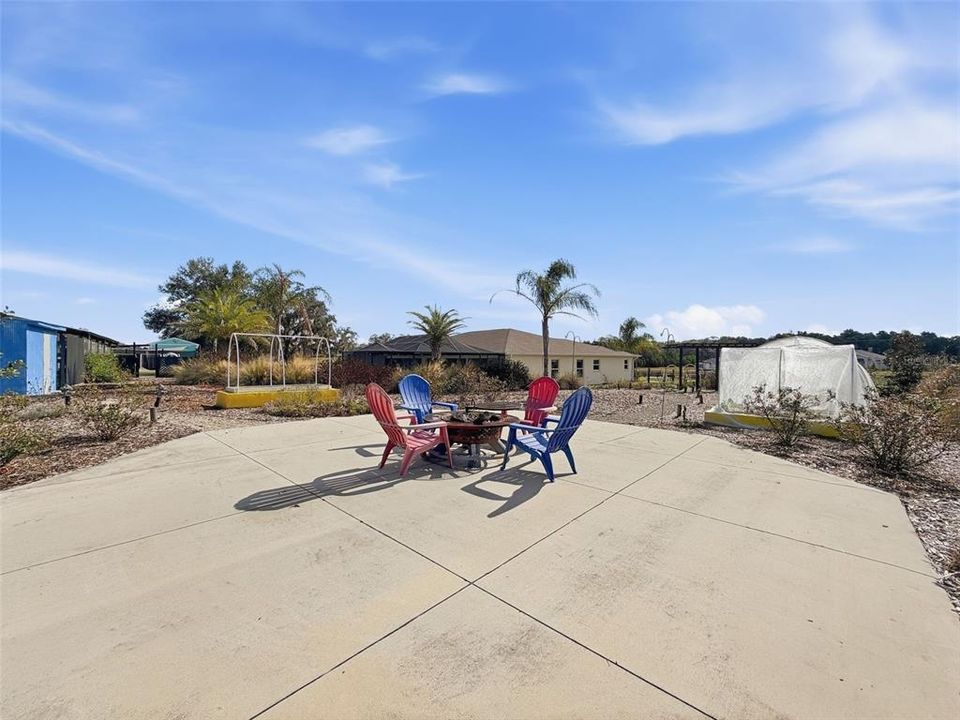 For Sale: $950,000 (4 beds, 4 baths, 2866 Square Feet)