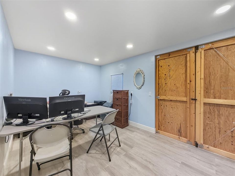 For Sale: $950,000 (4 beds, 4 baths, 2866 Square Feet)