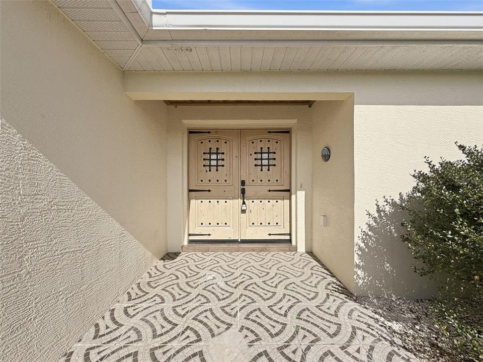 For Sale: $950,000 (4 beds, 4 baths, 2866 Square Feet)