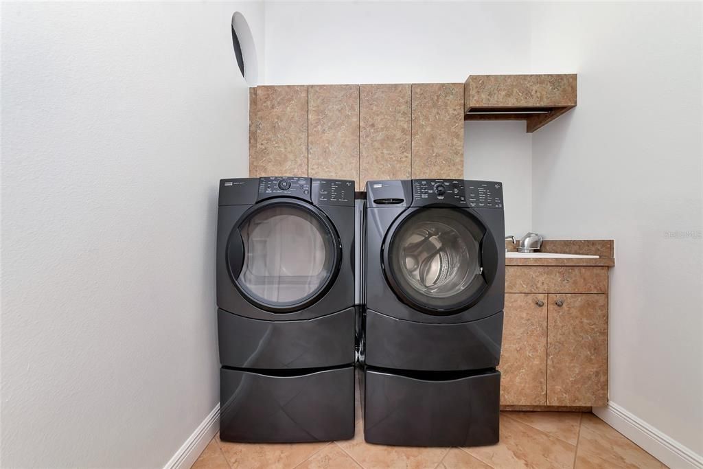 待售: $759,000 (4 贝兹, 3 浴室, 2903 平方英尺)